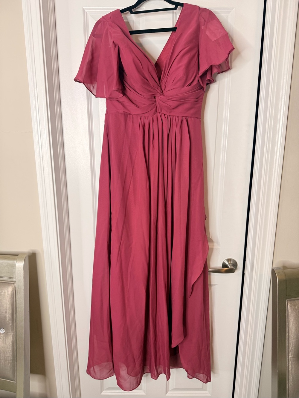 Women's Mulberry V-Neck Chiffon Maxi Dress